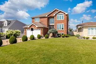 8320 S 79th Ave, Justice, IL 60458 - Photo 2