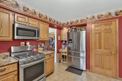 2976 Wedgewood Drive, Dekalb, IL 60115 - Photo 14