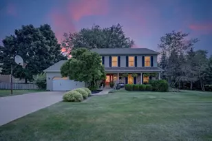 2976 Wedgewood Dr, Dekalb, IL 60115 - Photo 2