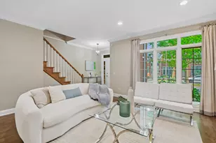 4265 W Thorndale Ave, Chicago, IL 60646 - Photo 4