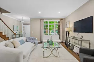 4265 W Thorndale Ave, Chicago, IL 60646 - Photo 2