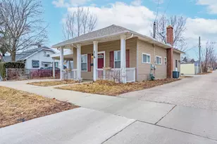 218 Orange St, Elgin, IL 60123 - Photo 1