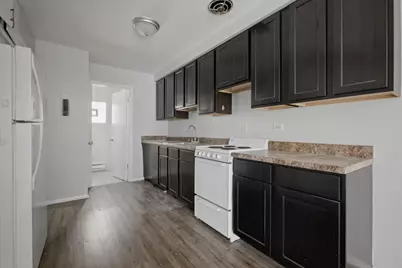 6212 W 64th Place #201, Chicago, IL 60638 - Photo 2