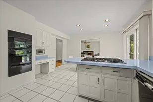 3906 Bordeaux Ct, Northbrook, IL 60062 - Photo 14