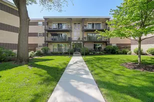 911 8th Ave, La Grange, IL 60525 - Photo 1