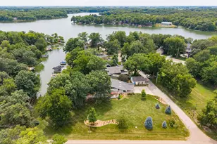 25130 Arrow Head Ln, Hudson, IL 61748 - Photo 36