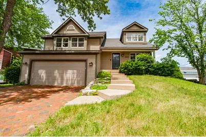 18910 W Orchard Lane, Grayslake, IL 60030 - Photo 2