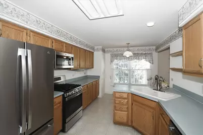 725 Deep Wood Court, Elk Grove Village, IL 60007 - Photo 8