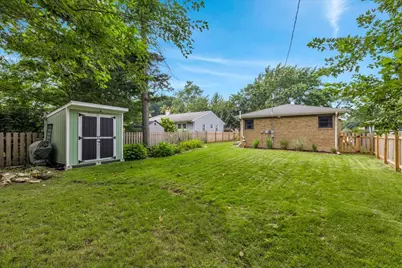 707 S Gables Boulevard, Wheaton, IL 60189 - Photo 32