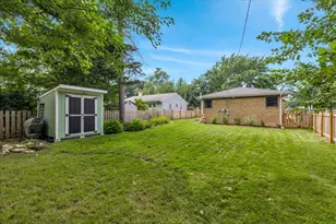 707 S Gables Blvd, Wheaton, IL 60189 - Photo 32