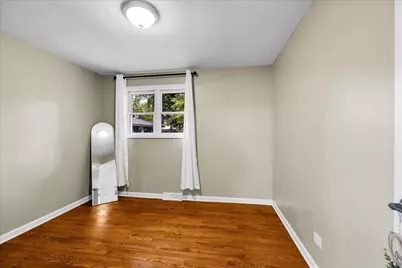 707 S Gables Boulevard, Wheaton, IL 60189 - Photo 16