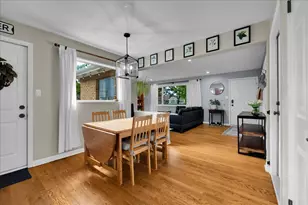 707 S Gables Blvd, Wheaton, IL 60189 - Photo 10