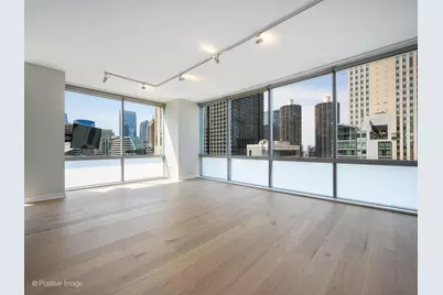 8 E Randolph Street #2105, Chicago, IL 60601 - Photo 2