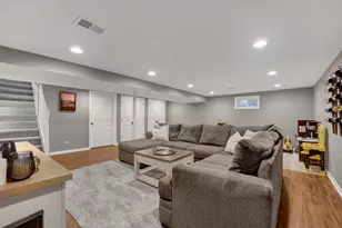 528 Kipling Ct, Wheaton, IL 60187 - Photo 24