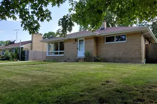 2116 Walnut St, Waukegan, IL 60087 - Photo 1