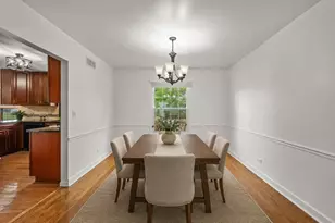 1837 Princeton Cir, Naperville, IL 60565 - Photo 6