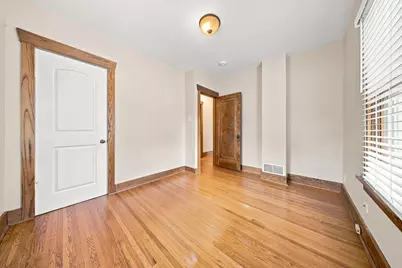 30 S Commonwealth Avenue, Elgin, IL 60123 - Photo 14