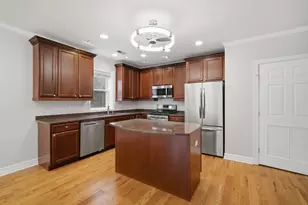 2449 W Foster Ave, Chicago, IL 60625 - Photo 6