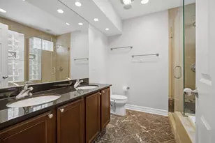 2449 W Foster Ave, Chicago, IL 60625 - Photo 16