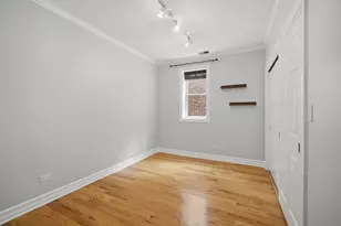 2449 W Foster Ave, Chicago, IL 60625 - Photo 12
