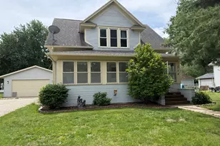 314 Main St, Hooppole, IL 61258 - Photo 2