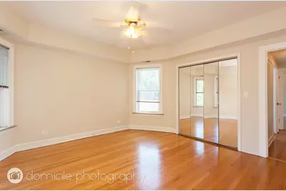 2141 W Arthur Avenue #3, Chicago, IL 60645 - Photo 6