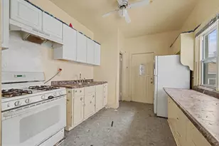595 Forsythe Ave, Calumet City, IL 60409 - Photo 8