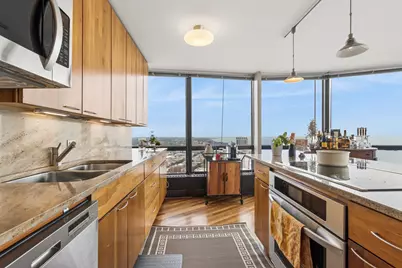 5415 N Sheridan Road #5206, Chicago, IL 60640 - Photo 10