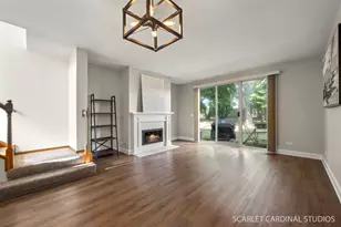 391 Hunterdon Ct, Schaumburg, IL 60194 - Photo 6