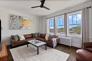 609 W Stratford Pl, Chicago, IL 60657 - Photo 8