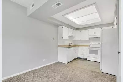 917 Vose Drive #405, Gurnee, IL 60031 - Photo 8
