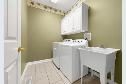2820 Fairhauser Court, Naperville, IL 60564 - Photo 10