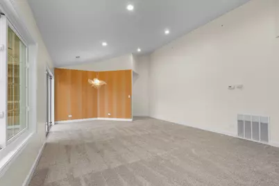 1727 W Hawkes Street #8, Arlington Heights, IL 60004 - Photo 6