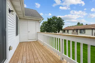 1727 W Hawkes St, Arlington Heights, IL 60004 - Photo 24