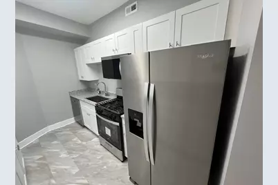 926 W Belle Plaine Avenue #1W, Chicago, IL 60613 - Photo 6