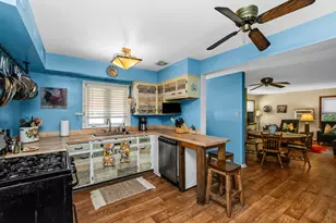 8526 Rockefeller Ave, Brookfield, IL 60513 - Photo 4