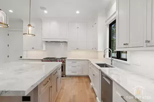 1112 Cedar Ln, Northbrook, IL 60062 - Photo 14