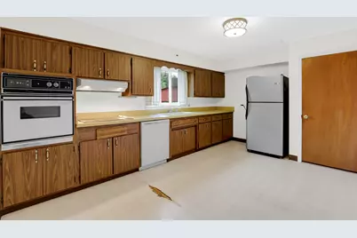 270 Crescent Drive, Chicago Heights, IL 60411 - Photo 8