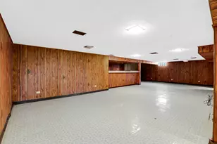 270 Crescent Dr, Chicago Heights, IL 60411 - Photo 14