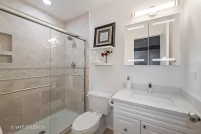 [Address not provided], Chicago, IL 60661 - Photo 16
