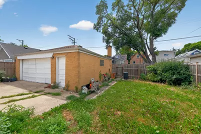 2642 N Nordica Avenue, Chicago, IL 60707 - Photo 14