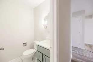 29 Westwood Ct, Indian Head Park, IL 60525 - Photo 8