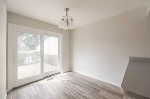 29 Westwood Ct, Indian Head Park, IL 60525 - Photo 4