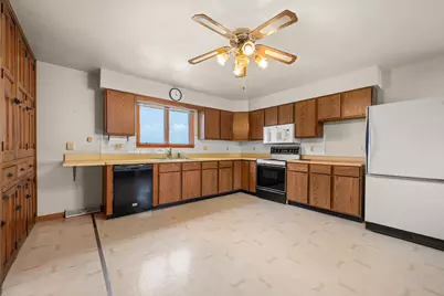 13441 Bastian Road, Hinckley, IL 60520 - Photo 18