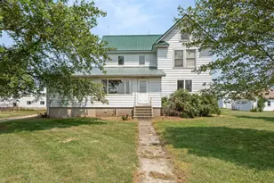 13441 Bastian Rd, Hinckley, IL 60520 - Photo 6