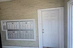 4976 N Milwaukee Ave, Chicago, IL 60630 - Photo 2