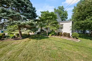 1222 S Somonauk St, Sycamore, IL 60178 - Photo 4