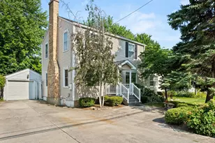 1222 S Somonauk St, Sycamore, IL 60178 - Photo 1