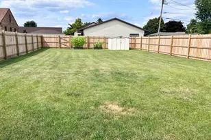 444 W 2nd St, Oglesby, IL 61348 - Photo 12