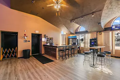 425 W State Street, Sycamore, IL 60178 - Photo 8